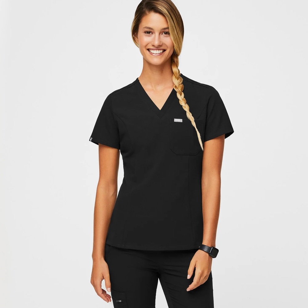 Figs Black Scrub Top